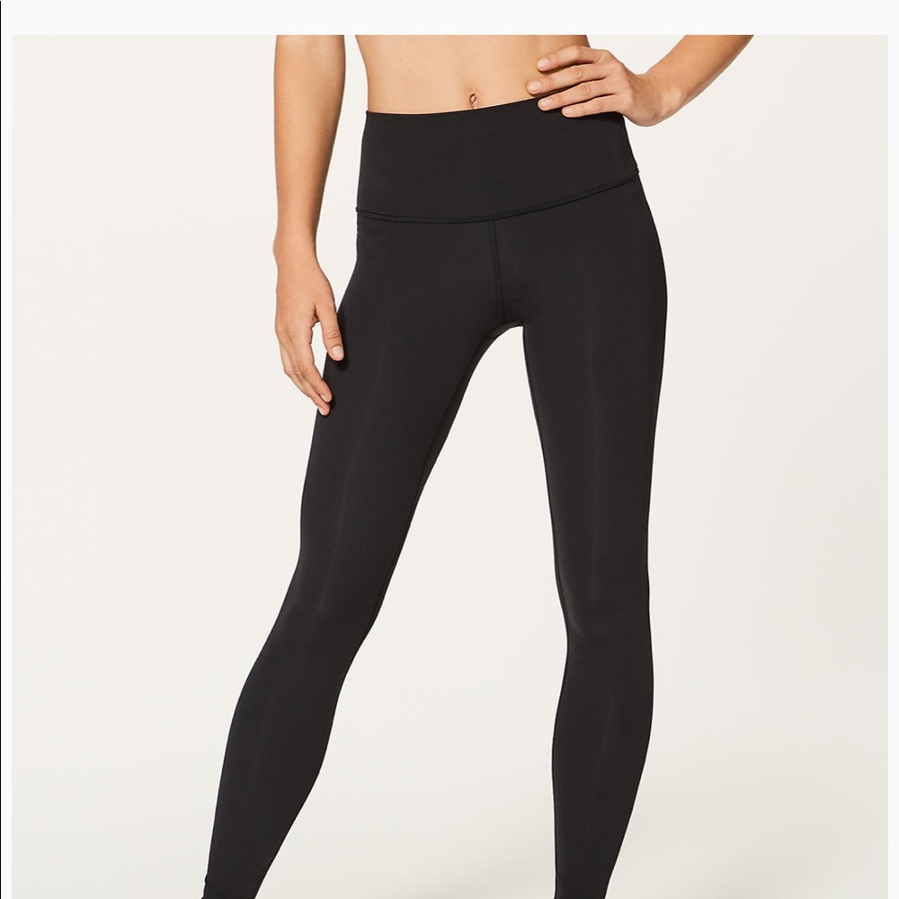 NWOT SIZE 4 LULULEMON LEGGINGS